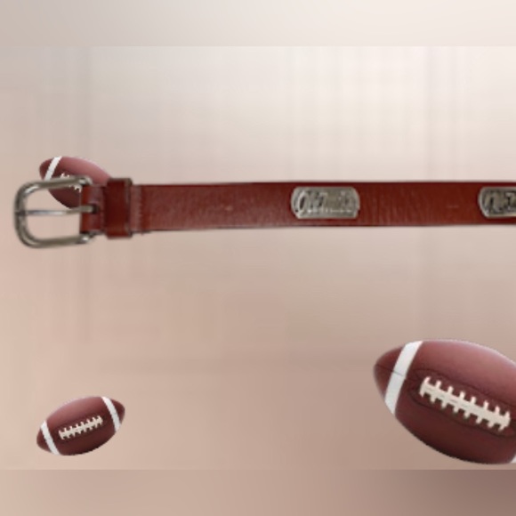Ole Miss University of Mississippi leather belt boys size medium 14 26 27 28 - Picture 8 of 9